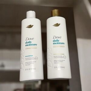 Dove Daily Moisture Conditioner - White and Gold